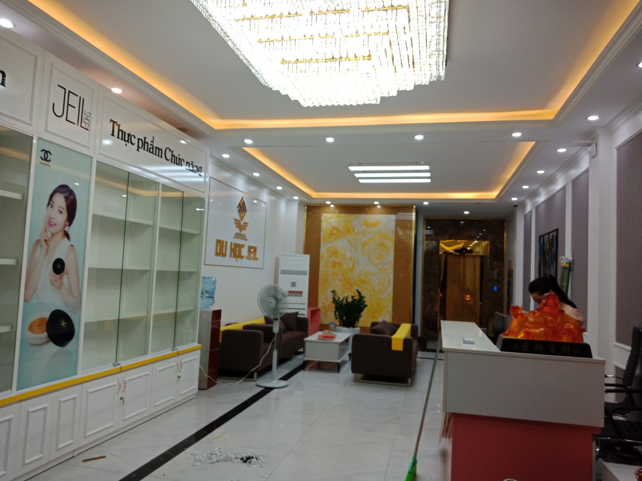 Thiết kế và thi công shop mỹ phẩm thực phẩm chức năng tại TP. Bắc Ninh